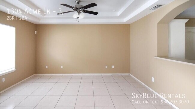 Building Photo - 1304 Acme Ln