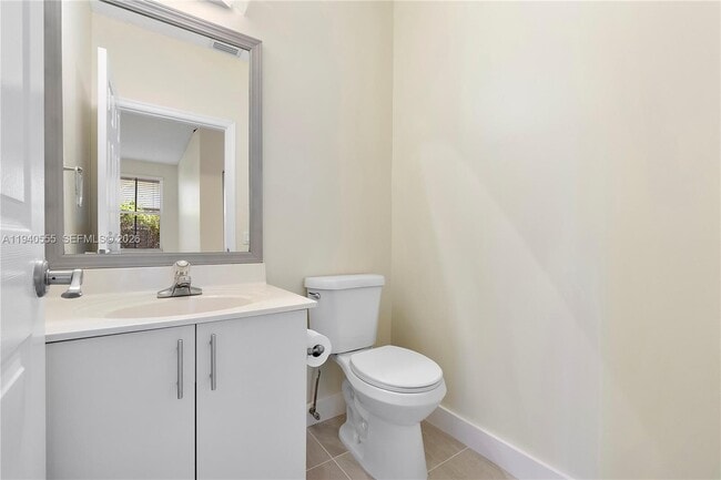 Building Photo - 630 Vista Meadows Dr