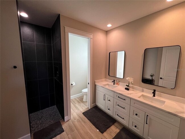 Building Photo - 7433 Battalla Rd