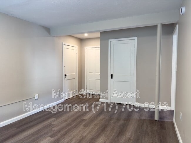 Building Photo - 30 S Wolf St