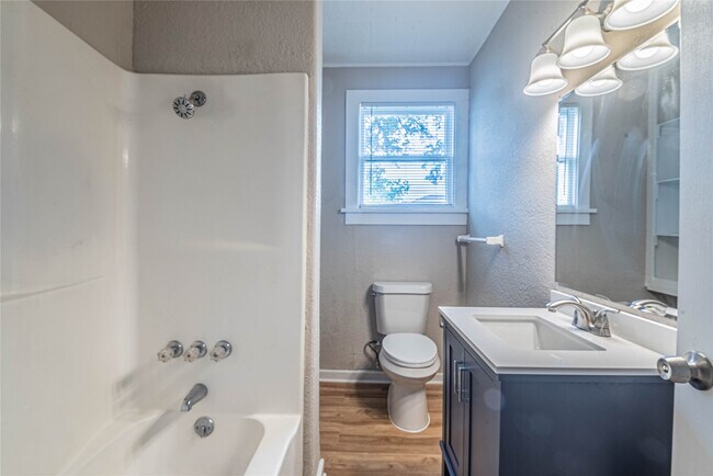 Building Photo - 203 Beatrice