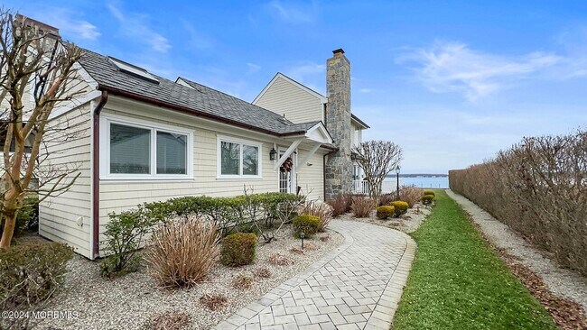 Building Photo - 9 Pocano Ave