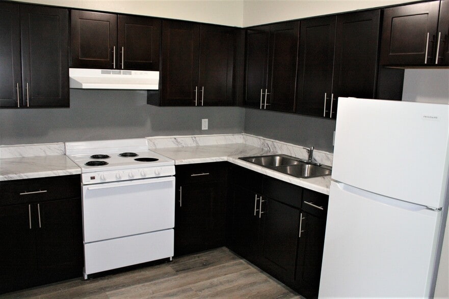 The Chateau 310 Shipley Rd Wilmington DE 19809 Apartment Finder