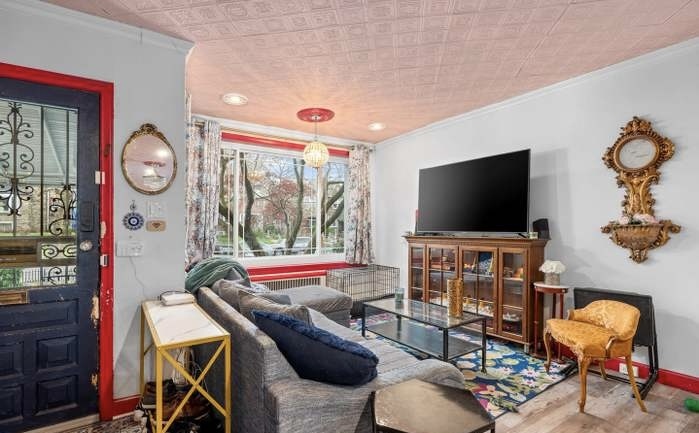 Living Room - 5734 Woodbine Ave