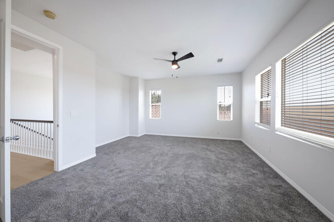 Building Photo - 5702 Segovia Way