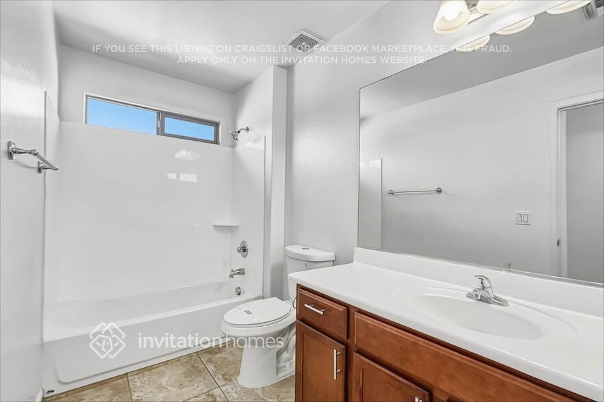 Building Photo - 1407 S Moccasin Trail