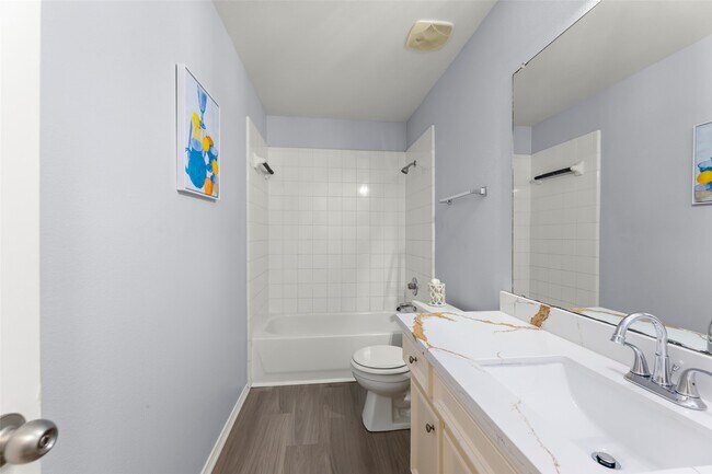 Building Photo - 11745 Logan Ridge Dr