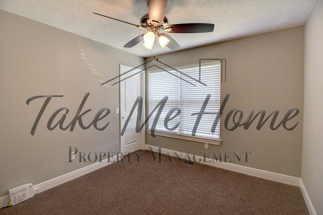 Building Photo - 5689 Pearson Pkwy