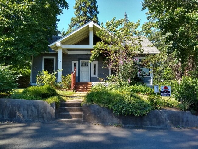 Building Photo - 3 Bedroom Home for Rent - HR Heights