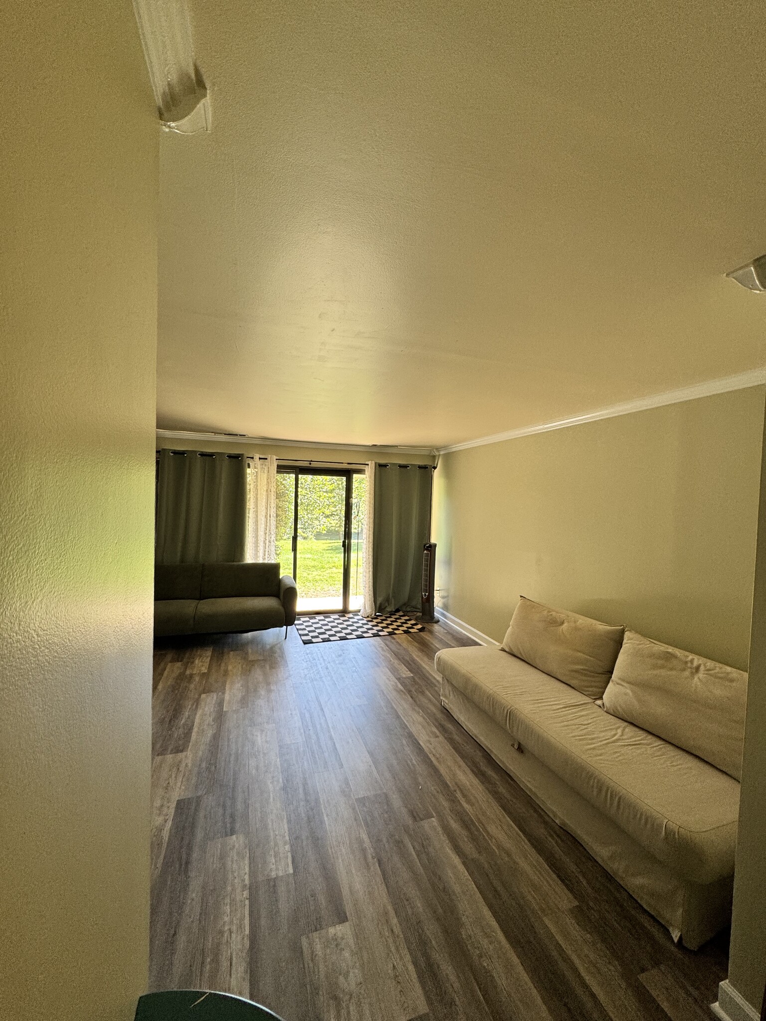 Building Photo - 10118 Little Pond Pl