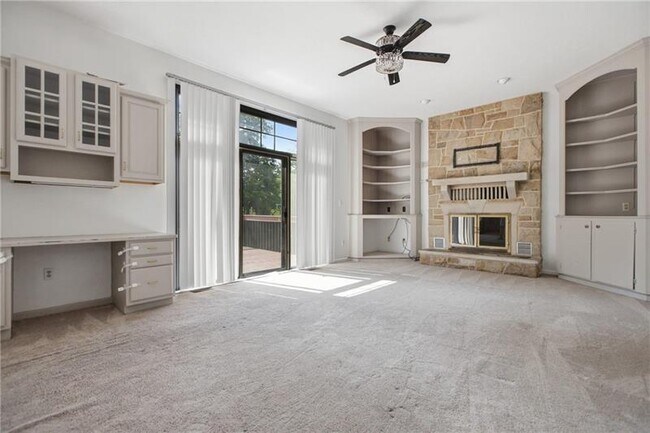 Building Photo - 2501 Birchwood Ct