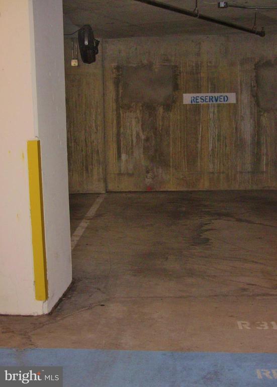 Building Photo - 1220 N Fillmore St