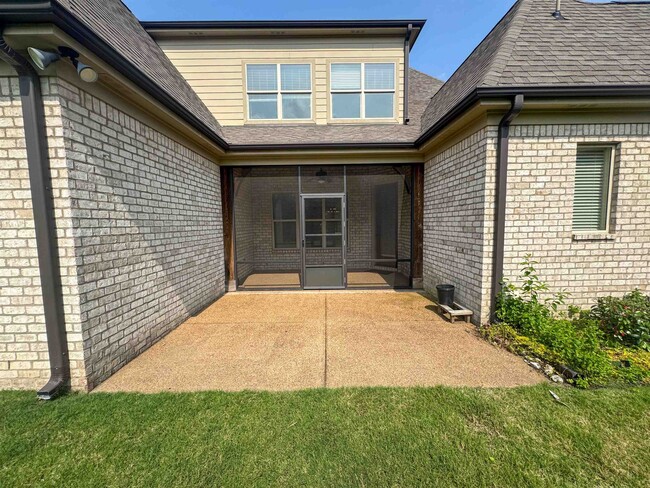 Building Photo - 4435 Chestnut Hill Dr