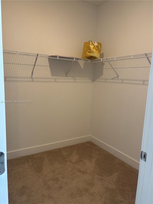 Building Photo - 146 SW 170th Ave