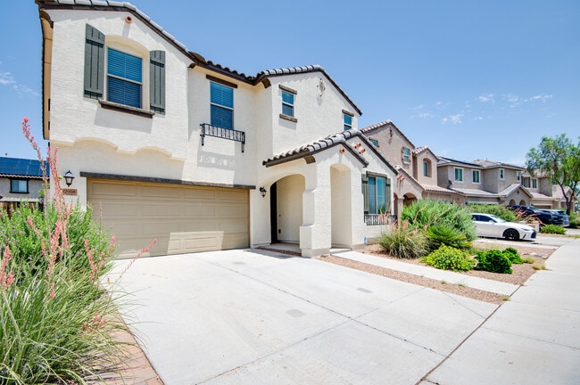 Building Photo - 12038 W Briles Rd