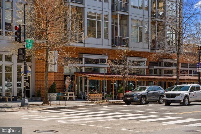 Building Photo - 1439 Chapin St NW