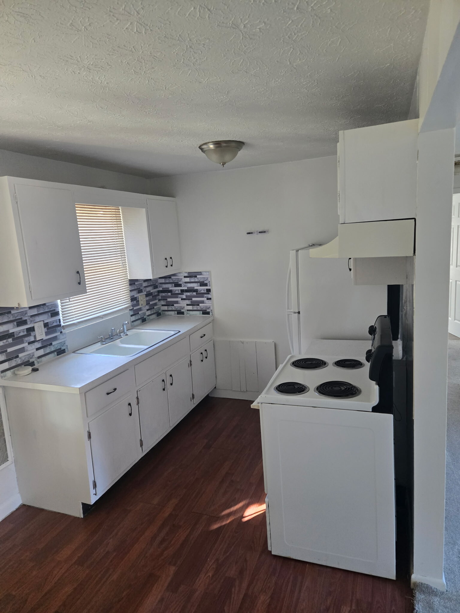 Building Photo - 292 Kennedy St