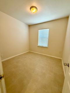 Building Photo - 56 W Bohemia Ln