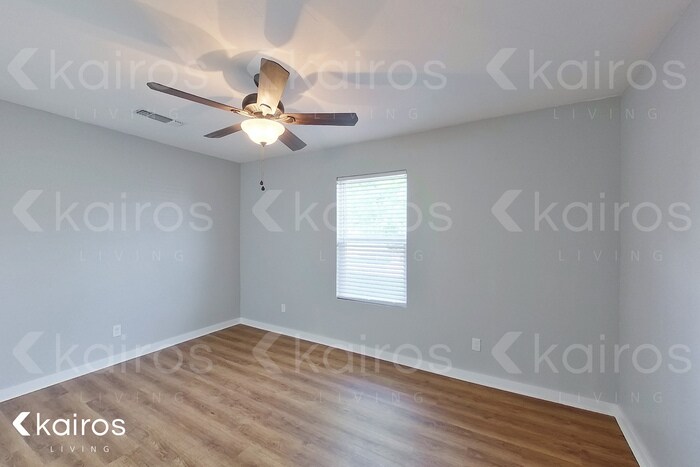 Building Photo - 4417 Brown Ave.