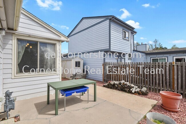 Building Photo - 8640 Boxelder Dr