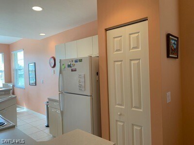 Primary Photo - 2021 Crestview Way