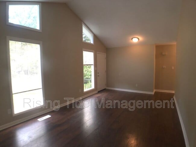 Building Photo - 5824 Balboa Terrace