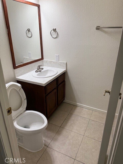 Building Photo - 453 E Lancaster Blvd