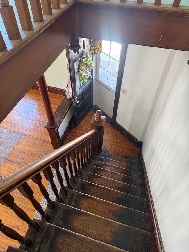 Building Photo - Big Character. Bigger Home in this 4 Bedroom-1 Bathroom charmer