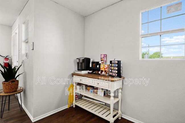 Building Photo - 4889 S Hwy 183