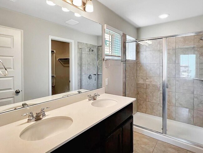 Building Photo - 2145 Arendale Dr