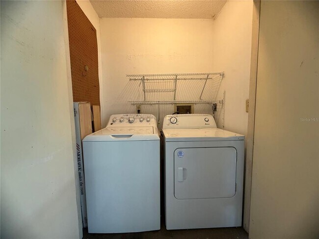 Building Photo - 208 Palmetto Ct