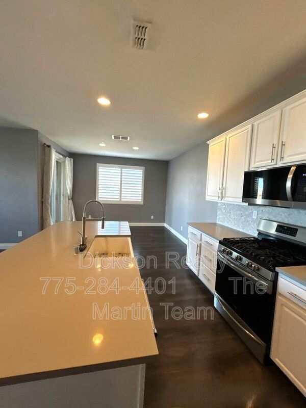 Building Photo - 2854 Garda Court