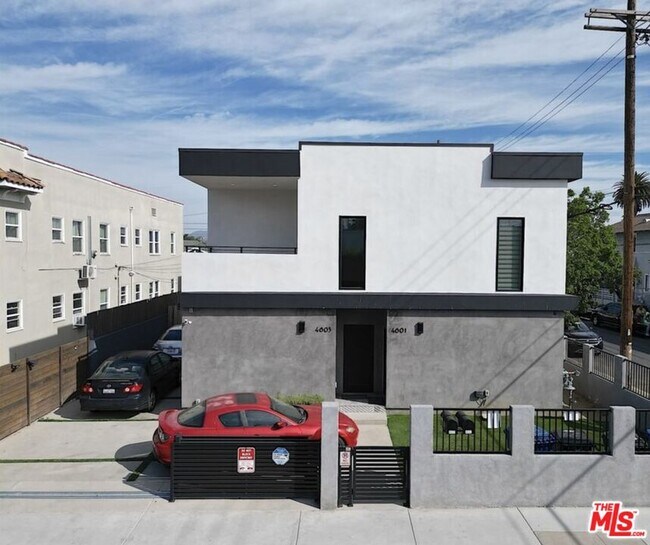 Building Photo - 4601 Pickford St
