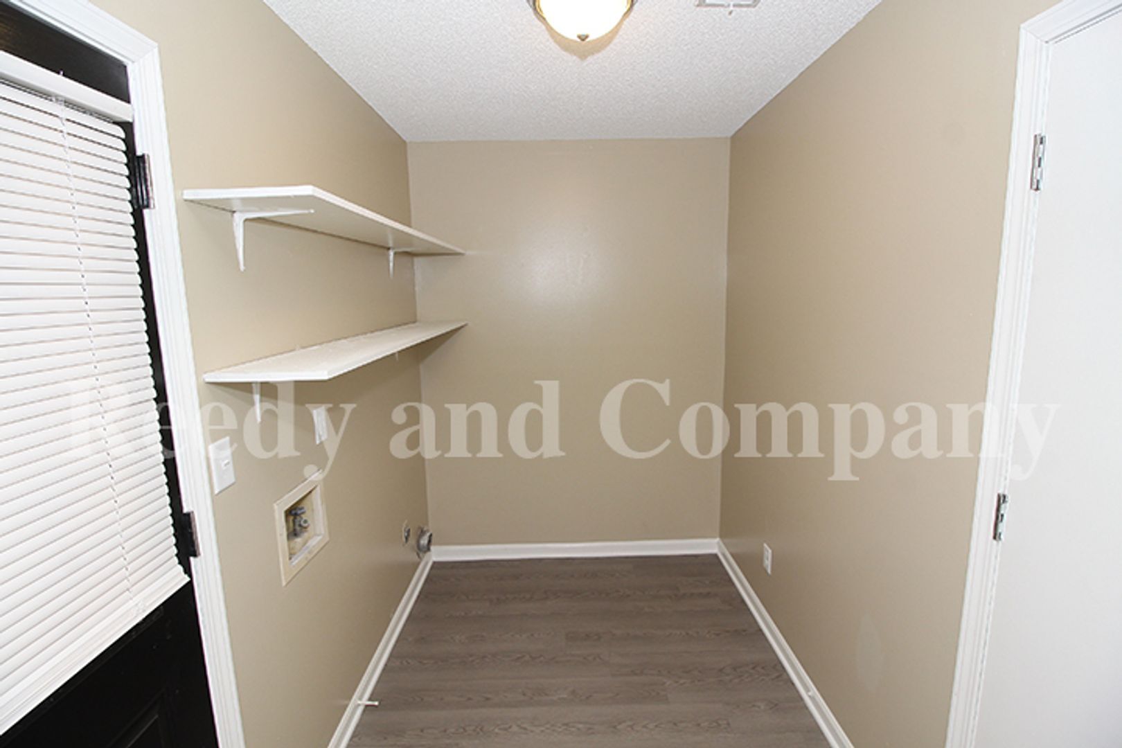 Building Photo - 4682 Sandy Park Dr