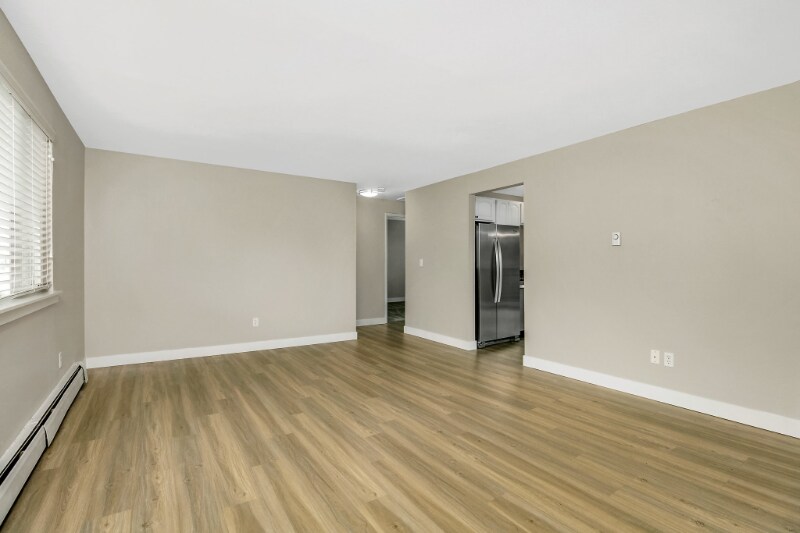 Building Photo - 830 3rd Ave NW