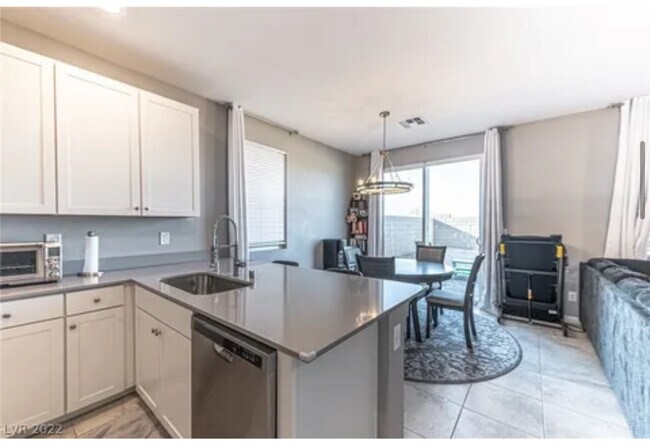 Building Photo - 8710 Glen Echo Ave