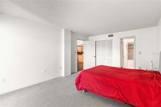 Building Photo - 6116 43rd St W