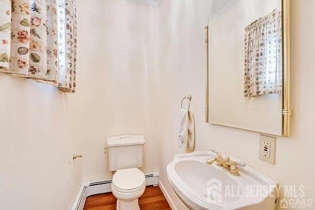 Building Photo - 3993 Park Ave