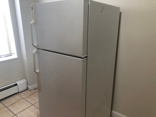 Building Photo - 7 Laidlaw Ave