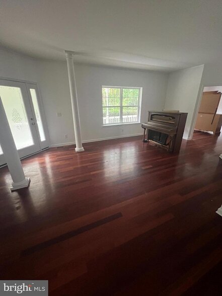 Building Photo - 20670 Bloombury Ln