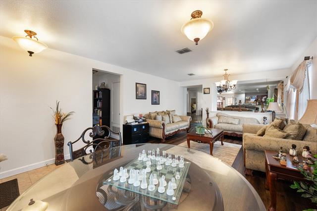 Building Photo - 1315 Foster St