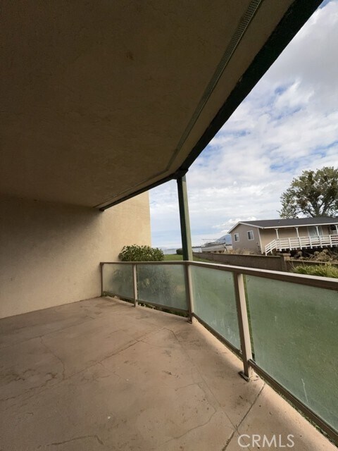 Building Photo - 10 Royale Ave