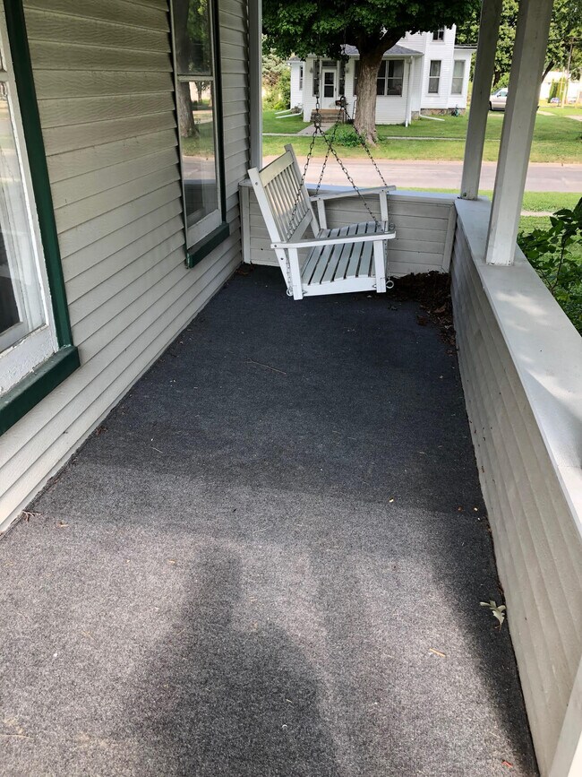 Porch Swing - 1425 5th Ave