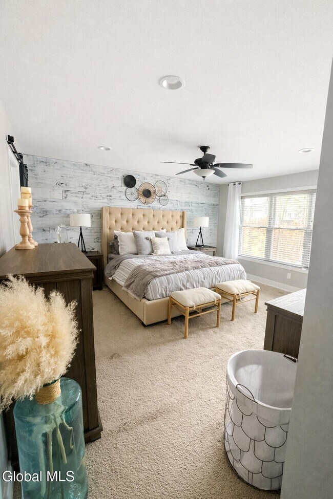 Building Photo - 40 Haywood Ln