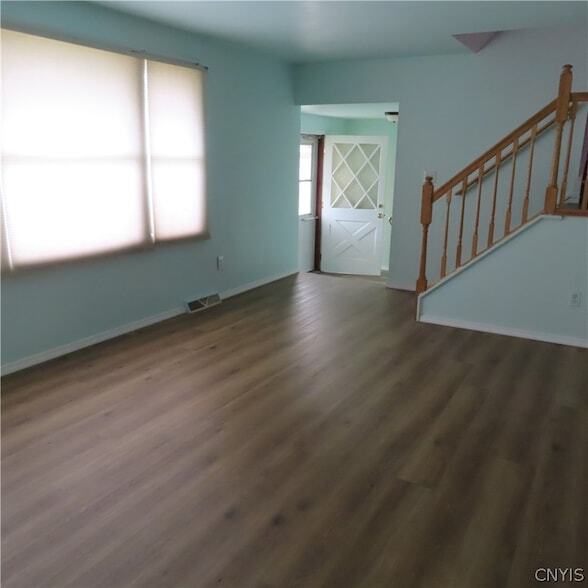 Building Photo - 5265 Jamesville Rd