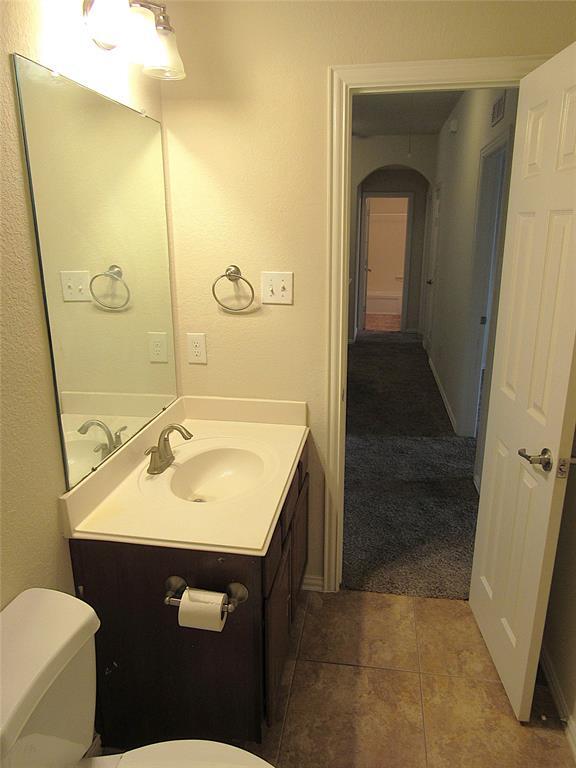 Building Photo - 24434 Sundance Spring Dr
