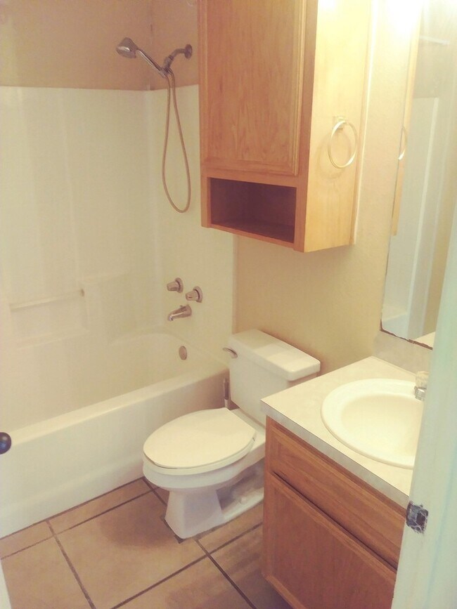 Building Photo - 804 Industrial Ave