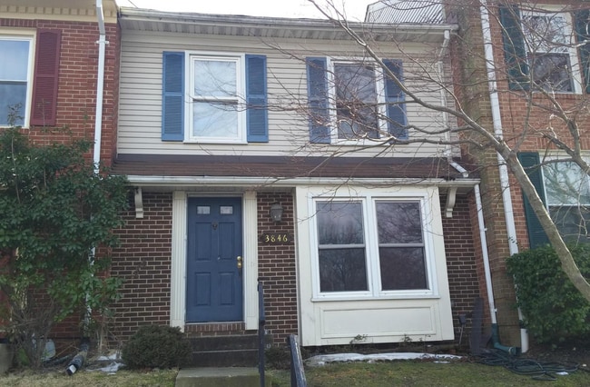 Building Photo - 3846 Gateway Terrace