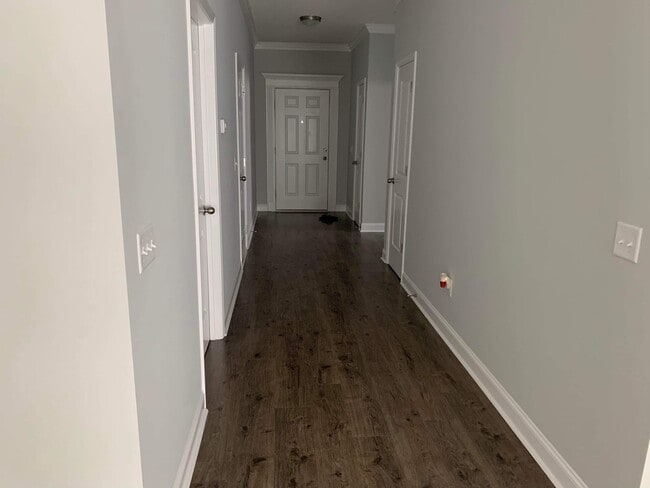 Building Photo - 117 Brasher Dr