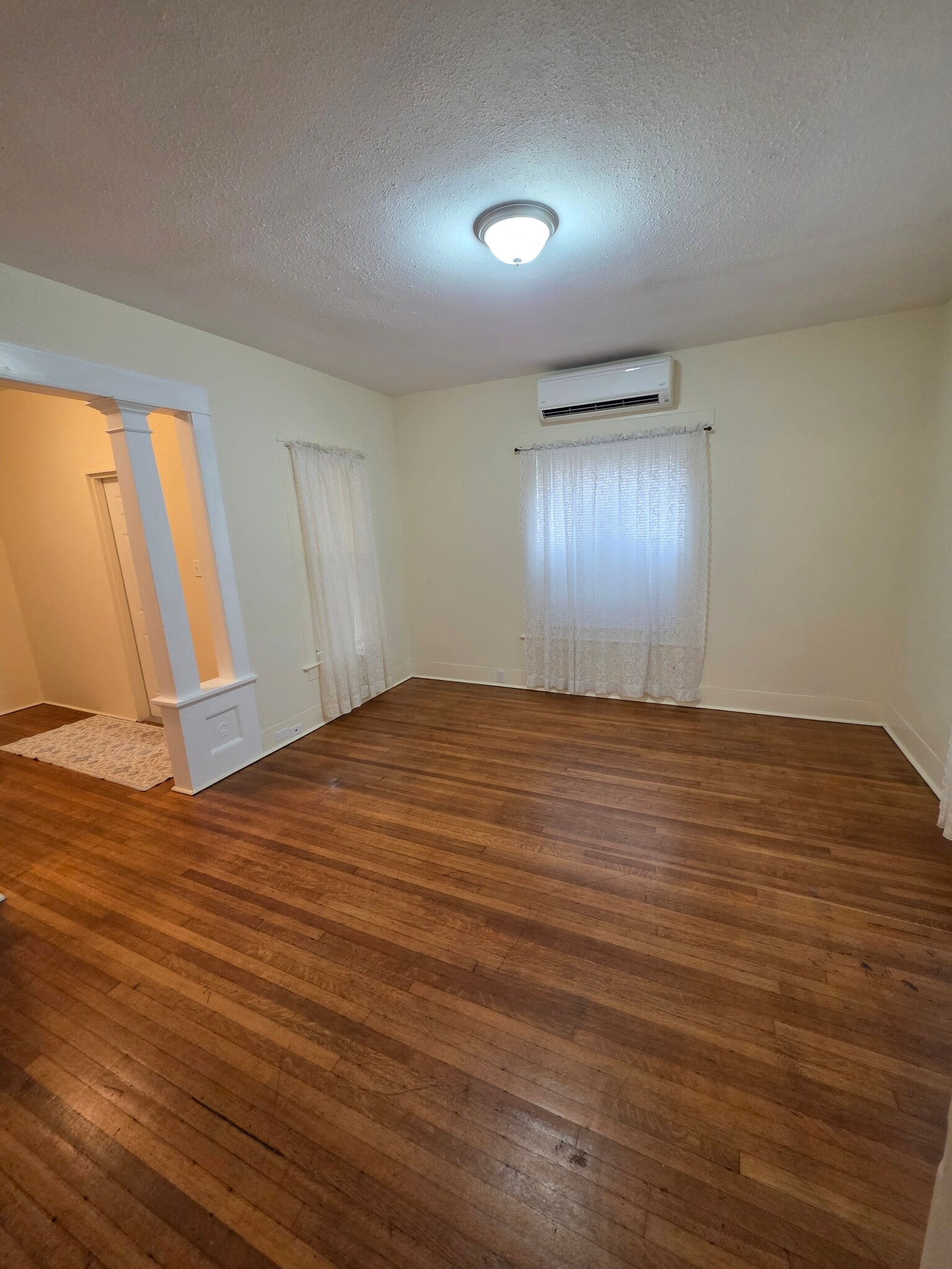 Building Photo - 2643 Sumner Ave